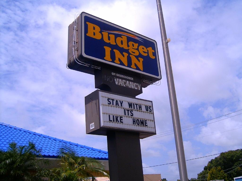 Budget Inn Of Okeechobee Exterior photo